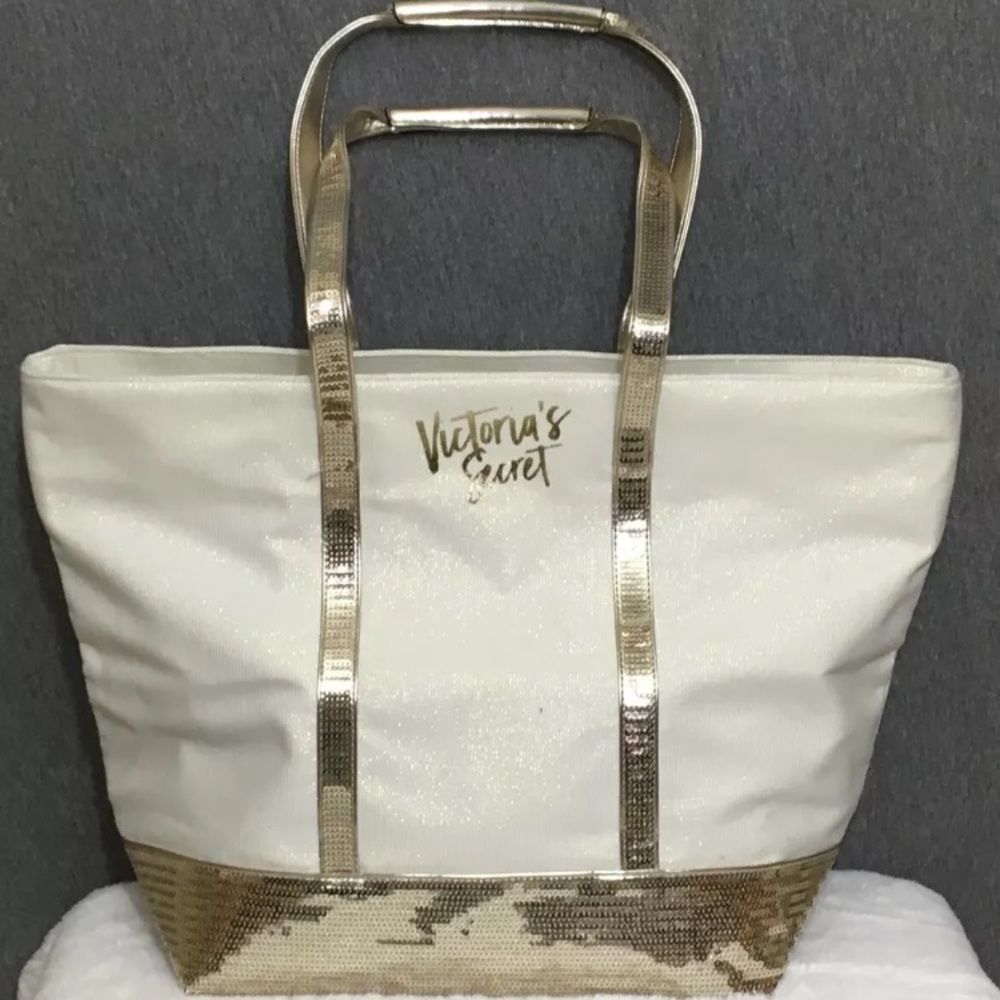 Victoria’s Secret NEW Gold Sequin Bag
